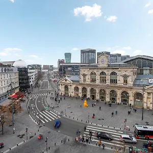 For 4 In Front Of Flandres Station Lille