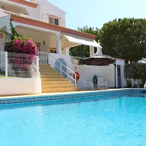 vivenda-rosa-albufeira.hotelaalgarve.com/